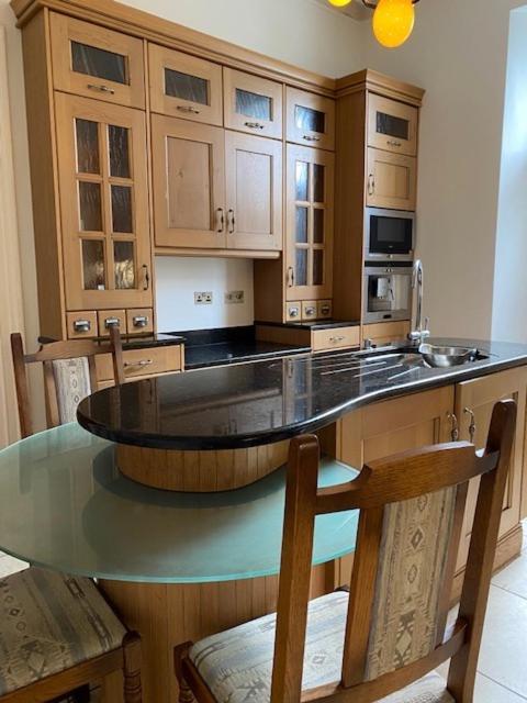 Antrim House Guest Rooms & Suites (Adults Only) Portrush Εξωτερικό φωτογραφία