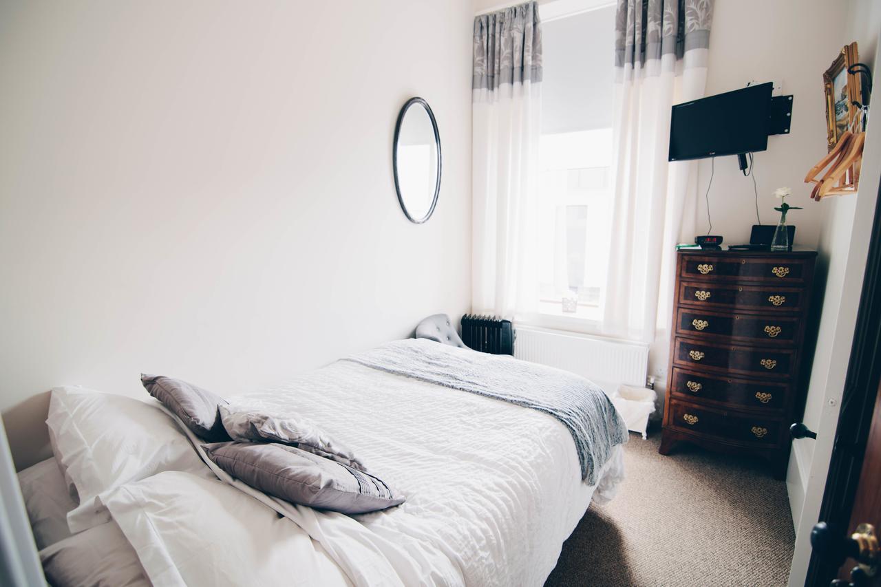 Antrim House Guest Rooms & Suites (Adults Only) Portrush Εξωτερικό φωτογραφία